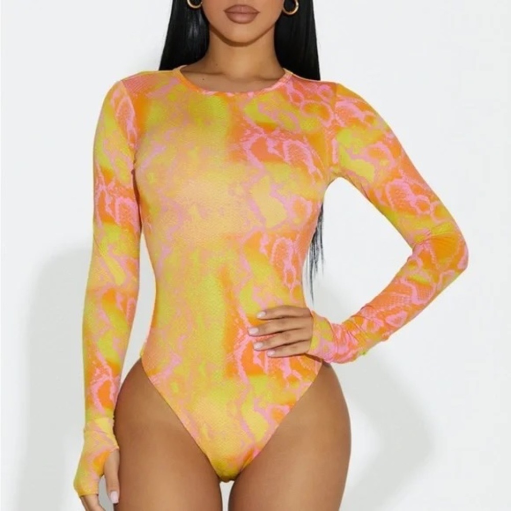 New, Naked Wardrobe the Oh So Tight Bodysuit, SZ Small